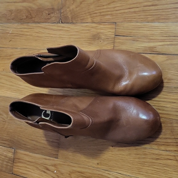 Ankle Boots - Picture 4 of 10